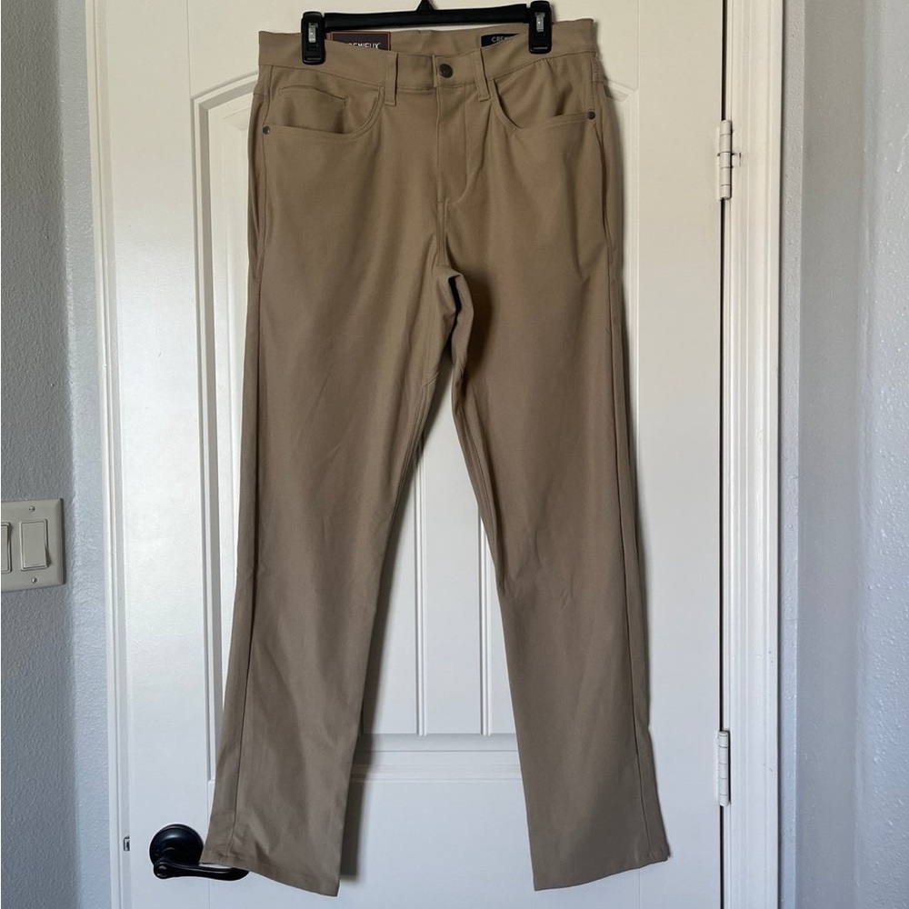 NWT mens Cremieux performance pants